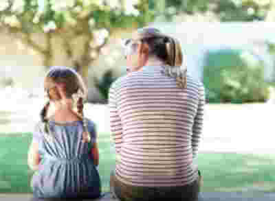 Garde d’enfants et activité partielle : publication du décret de prise en charge